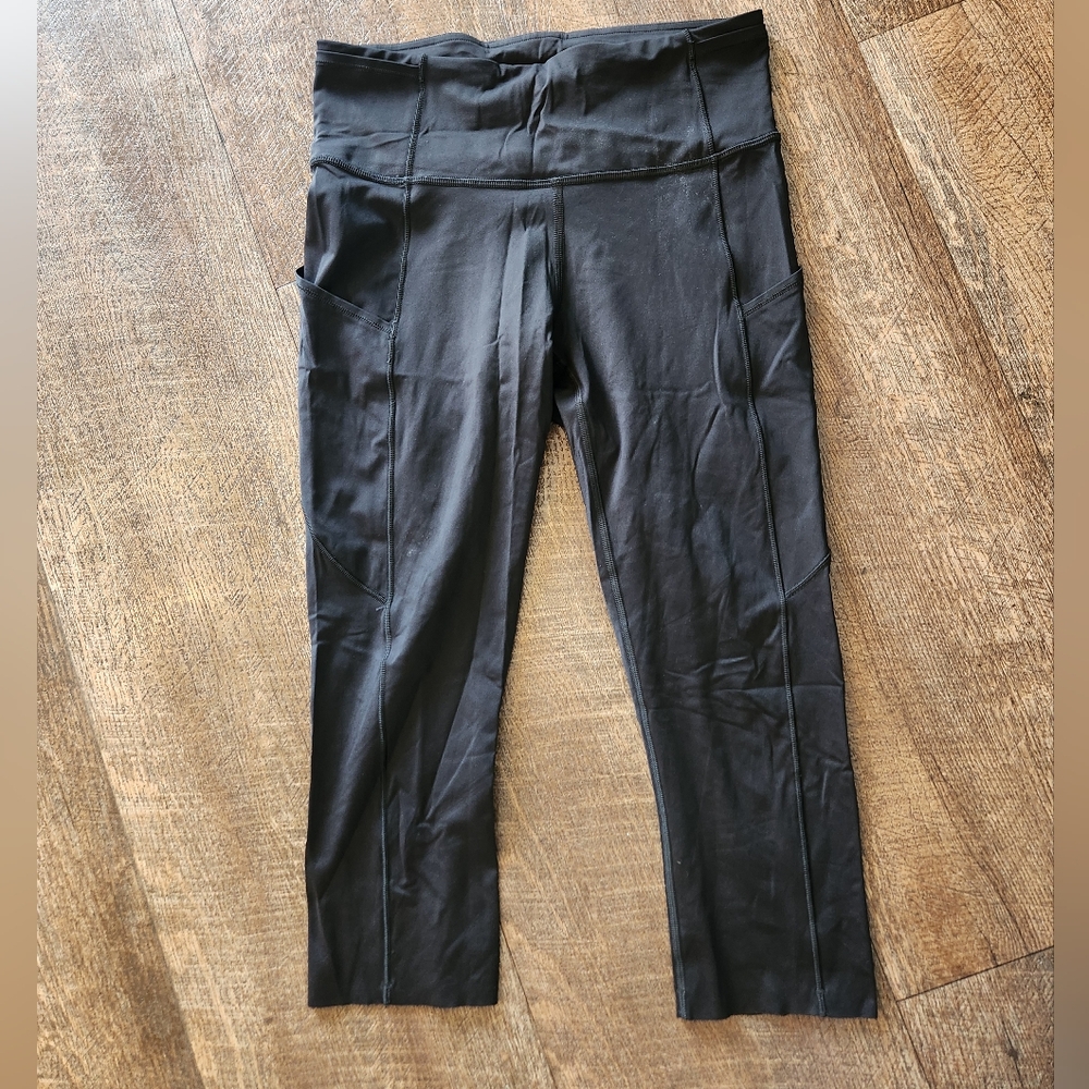 Lululemon size 6 fast and free